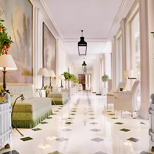 Le Bristol Paris, Oetker Hotel